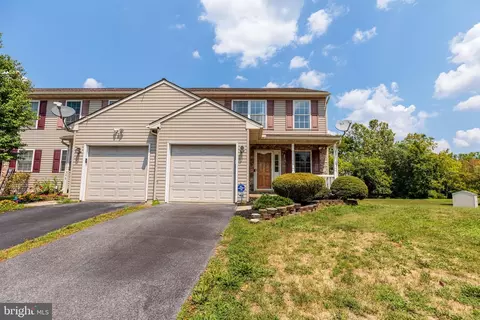 348 Yorkshire Dr, Lancaster, PA 17603