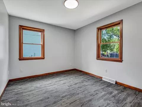 Bedroom - 203 Leaman St, Lititz, PA 17543 photo 1 of 7