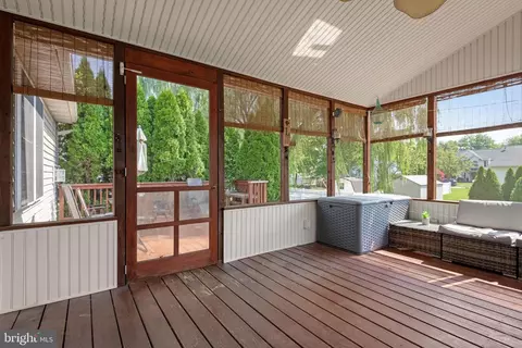 Exterior - 227 Deerfield Ln, Lititz, PA 17543 photo 4 of 7