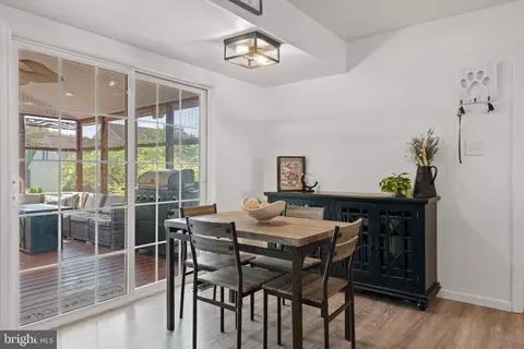 Dining - 227 Deerfield Ln, Lititz, PA 17543 photo 2 of 2