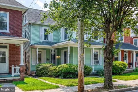 Exterior - 140 Front St, Lititz, PA 17543 photo 1 of 12