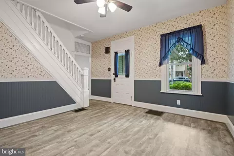 Entry Way - 140 Front St, Lititz, PA 17543 photo 1 of 4