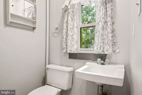 Bath - 140 Front St, Lititz, PA 17543 photo 1 of 2