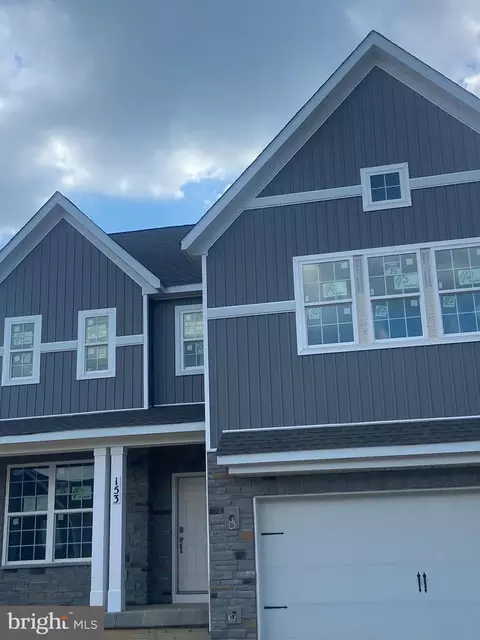 144 Erica Ln, Columbia, PA 17512