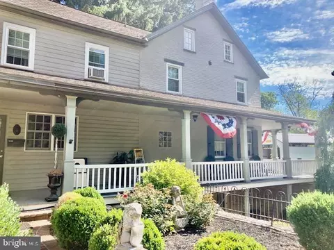 100 Middle Creek Rd, Lititz, PA 17543 photo 2