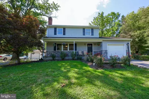 285 Tannery Rd, Reinholds, PA 17569