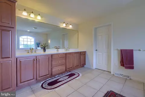 Entry Way - 357 Wheatfield Dr, Lititz, PA 17543 photo 6 of 6
