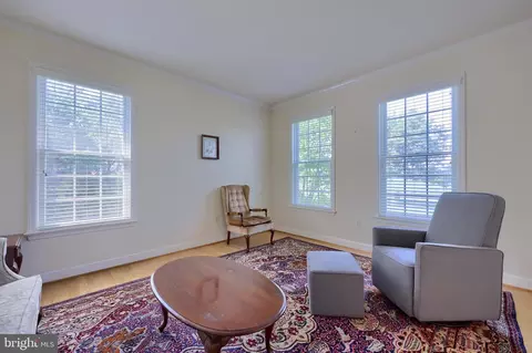 Living - 357 Wheatfield Dr, Lititz, PA 17543 photo 2 of 4