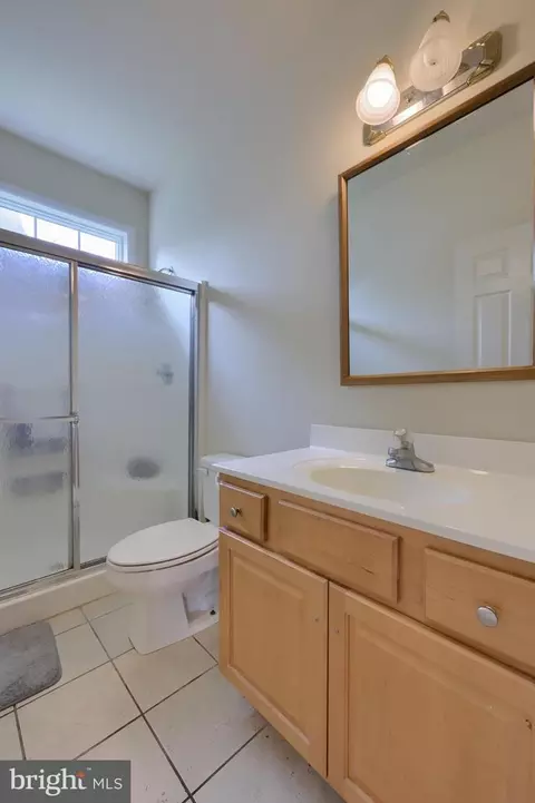 Bath - 357 Wheatfield Dr, Lititz, PA 17543 photo 1 of 6