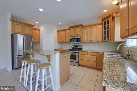 Kitchen - 357 Wheatfield Dr, Lititz, PA 17543 photo 6 of 7