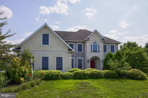 Exterior - 357 Wheatfield Dr, Lititz, PA 17543 photo 2 of 11