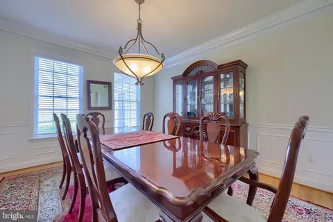 Dining - 357 Wheatfield Dr, Lititz, PA 17543 photo 2 of 5