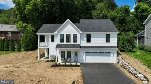 205 Cottage Ln, Lancaster, PA 17601