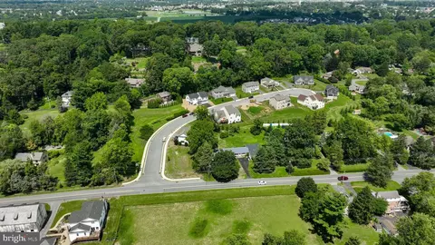 208 Cottage Ln, Lancaster, PA 17601