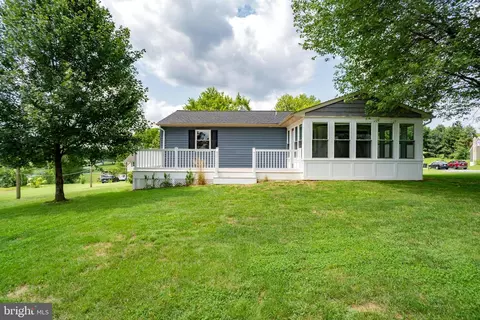 108 Sharona Dr, Lititz, PA 17543 photo 2
