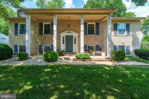 119 Pleasant View Dr, Lititz, PA 17543