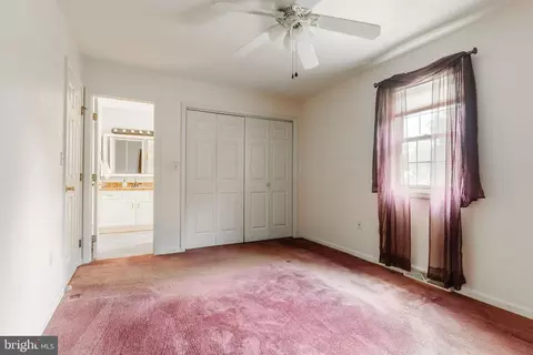 Bedroom - 21 Edgewood Dr, Lititz, PA 17543 photo 2 of 8