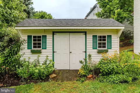 Other - 21 Edgewood Dr, Lititz, PA 17543 photo 2 of 19
