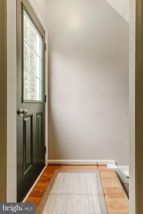 Entry Way - 21 Edgewood Dr, Lititz, PA 17543 photo 5 of 7