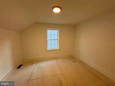 Bedroom - 391 Hensley St, Lititz, PA 17543 photo 3 of 3