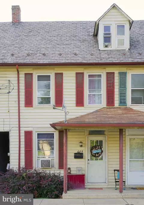 448 N Cedar St, Lititz, PA 17543