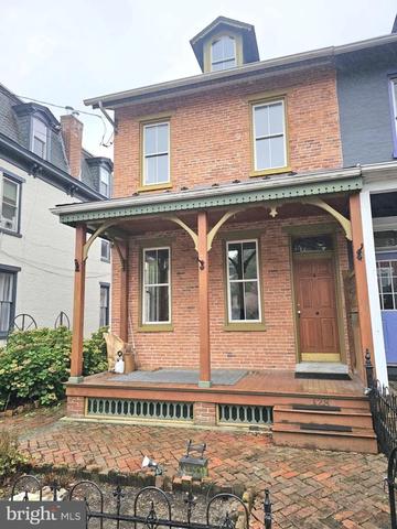 128 S 2nd St, Columbia, PA 17512