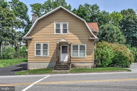471 S Main St, Manheim, PA 17545