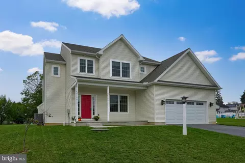 110 Fairhill Dr, Lancaster, PA 17602