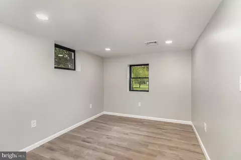 337 N Broad St, Lititz, PA 17543 photo 28