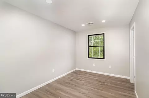 337 N Broad St, Lititz, PA 17543 photo 17