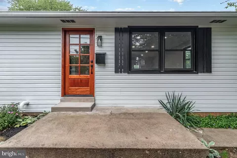 337 N Broad St, Lititz, PA 17543 photo 5
