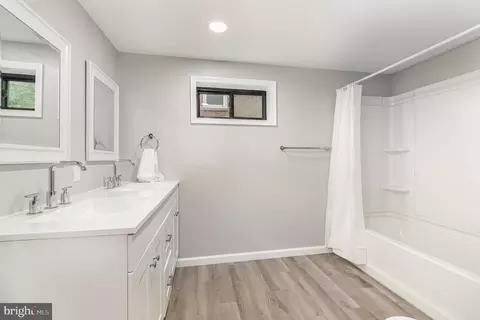 337 N Broad St, Lititz, PA 17543 photo 34