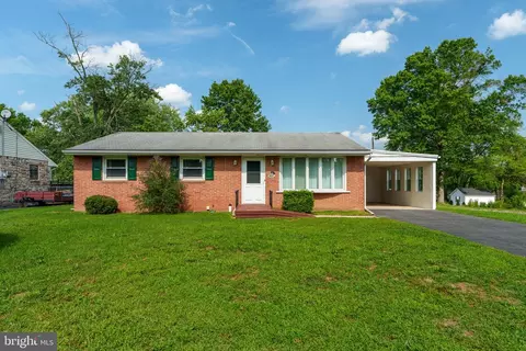 307 N Mount Joy St, Elizabethtown, PA 17022
