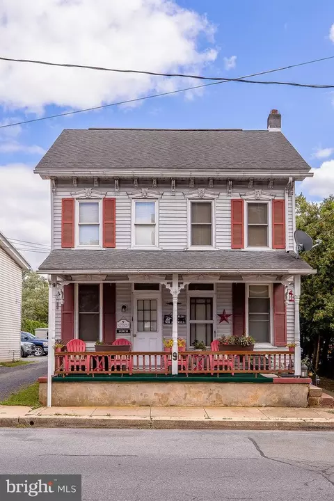 9 N Reamstown Rd, Stevens, PA 17578