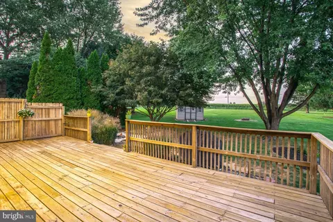 Exterior - 6 Camellia Ct, Lititz, PA 17543 photo 4 of 10