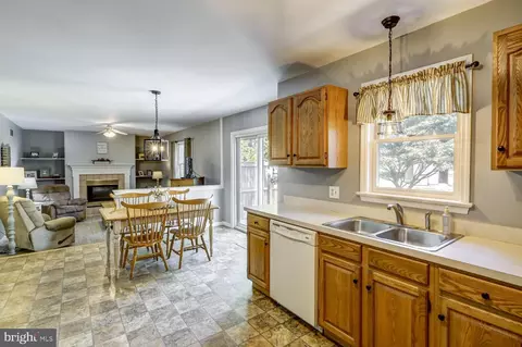 Kitchen - 6 Camellia Ct, Lititz, PA 17543 photo 1 of 2