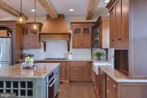 Kitchen - 655 Greider Rd, Mount Joy, PA 17552 photo 2 of 10
