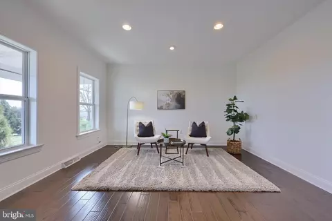 Living - 655 Greider Rd, Mount Joy, PA 17552 photo 1 of 8