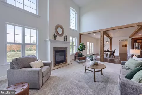 Living - 655 Greider Rd, Mount Joy, PA 17552 photo 2 of 8