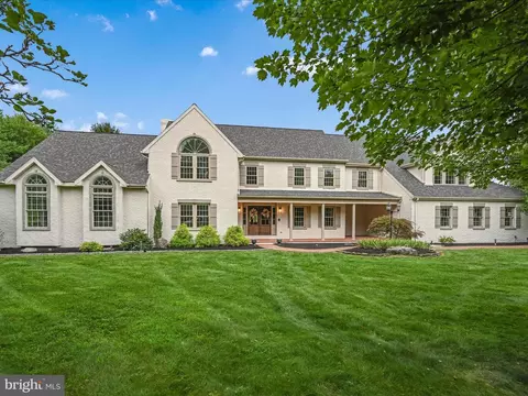 301 Sarsen Dr, Lititz, PA 17543