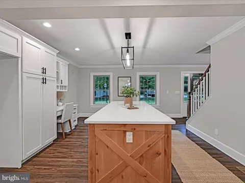 Entry Way - 301 Sarsen Dr, Lititz, PA 17543 photo 5 of 10