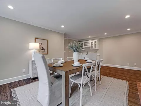 Dining - 301 Sarsen Dr, Lititz, PA 17543 photo 3 of 3