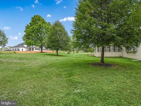 Exterior - 301 Sarsen Dr, Lititz, PA 17543 photo 10 of 10