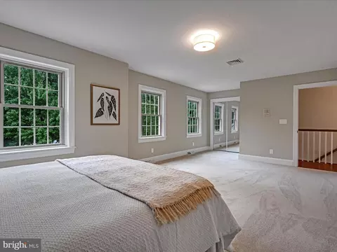 Bedroom - 301 Sarsen Dr, Lititz, PA 17543 photo 4 of 5