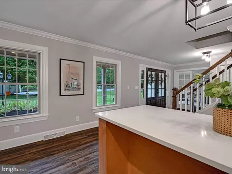 Entry Way - 301 Sarsen Dr, Lititz, PA 17543 photo 4 of 10