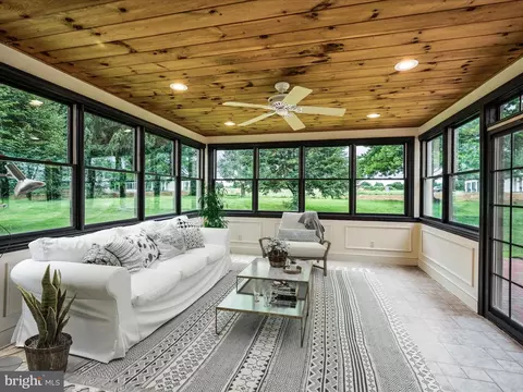 Exterior - 301 Sarsen Dr, Lititz, PA 17543 photo 8 of 10