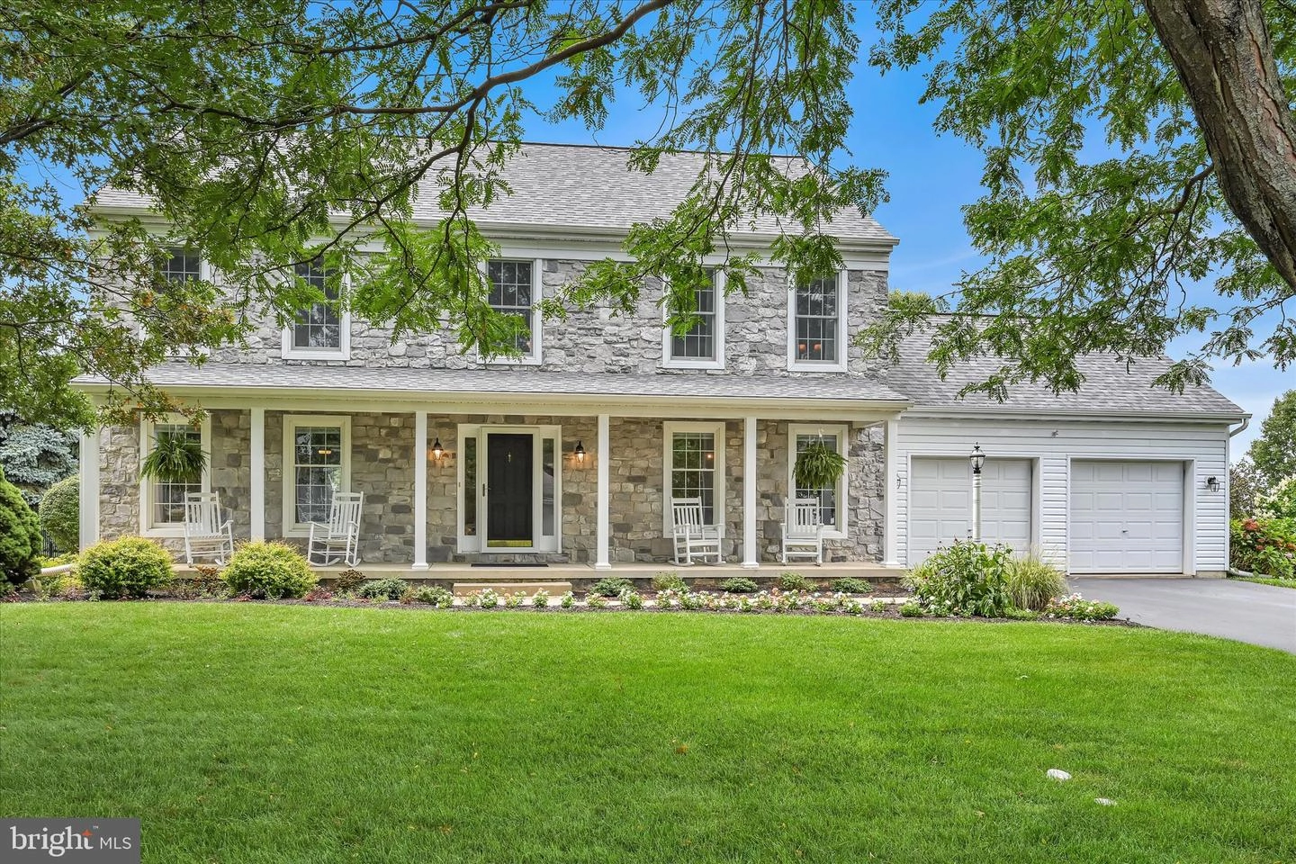 Exterior - 9 Field Ln, Lititz, PA 17543 photo 1 of 13