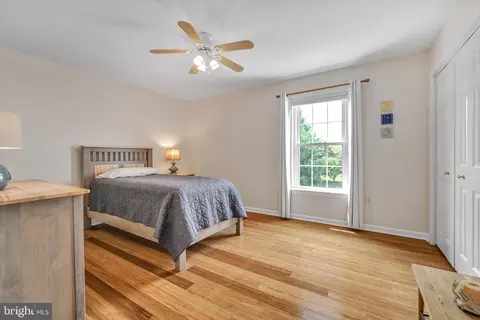 Bedroom - 9 Field Ln, Lititz, PA 17543 photo 4 of 4