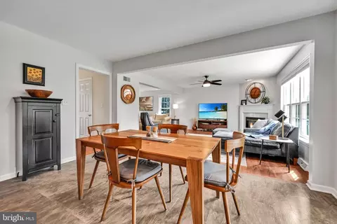 Dining - 9 Field Ln, Lititz, PA 17543 photo 1 of 3