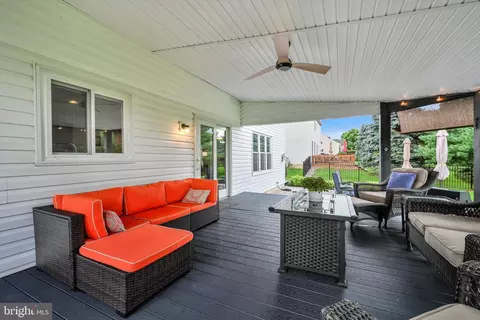 Exterior - 9 Field Ln, Lititz, PA 17543 photo 5 of 13